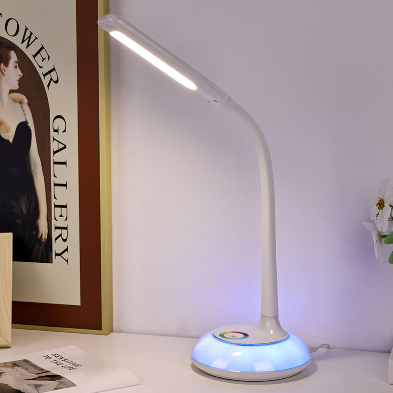 مصباح مكتبي CCT LED بقاعدة RGB