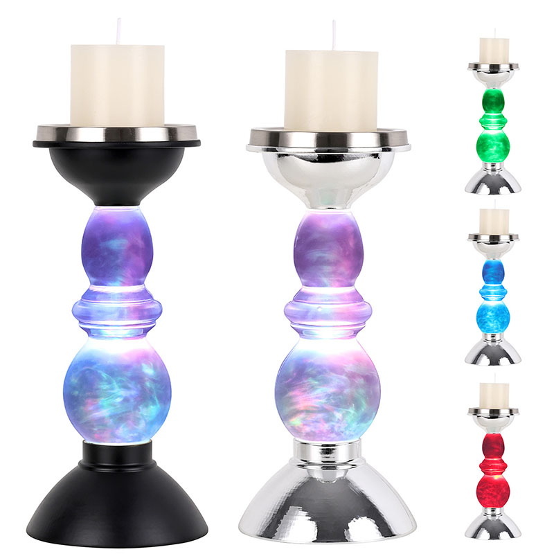 ضوء ليلي غائم مع ظل شمعة