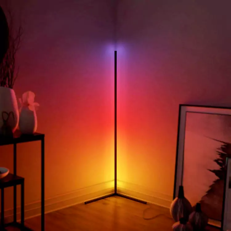 مصباح ركن RGB